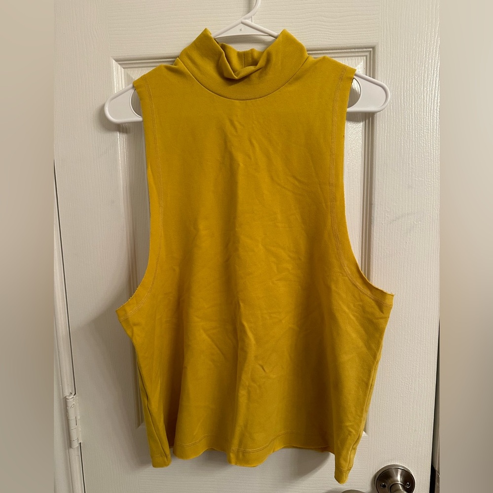 NWOT Alo Turtleneck Tank Top